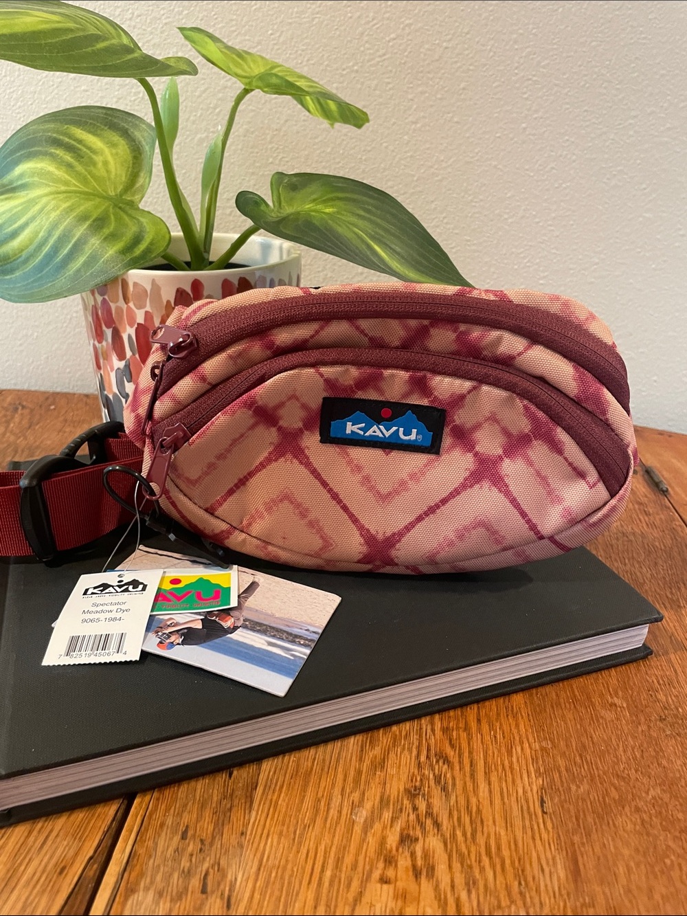 Kavu Men's Tan and Red Patterned Waist Bag